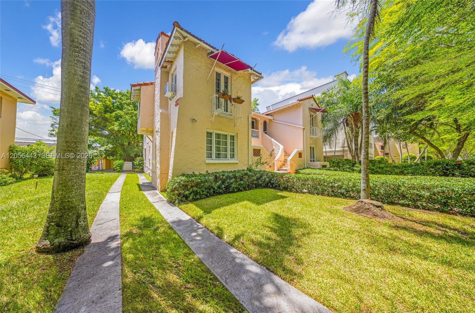 902 Salzedo St # 5, Coral Gables FL 33134 photo 2