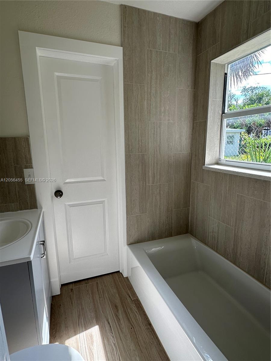1048 E Avenue E # 3, Riviera Beach FL 33404 photo 3