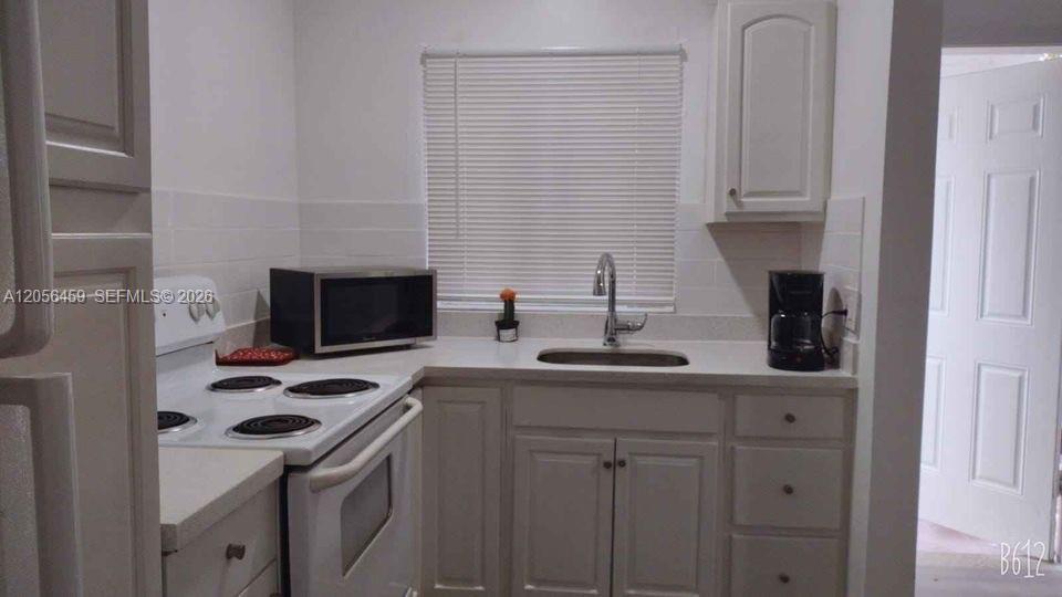 635 SW 16th Ave # 2, Miami FL 33135 photo 2