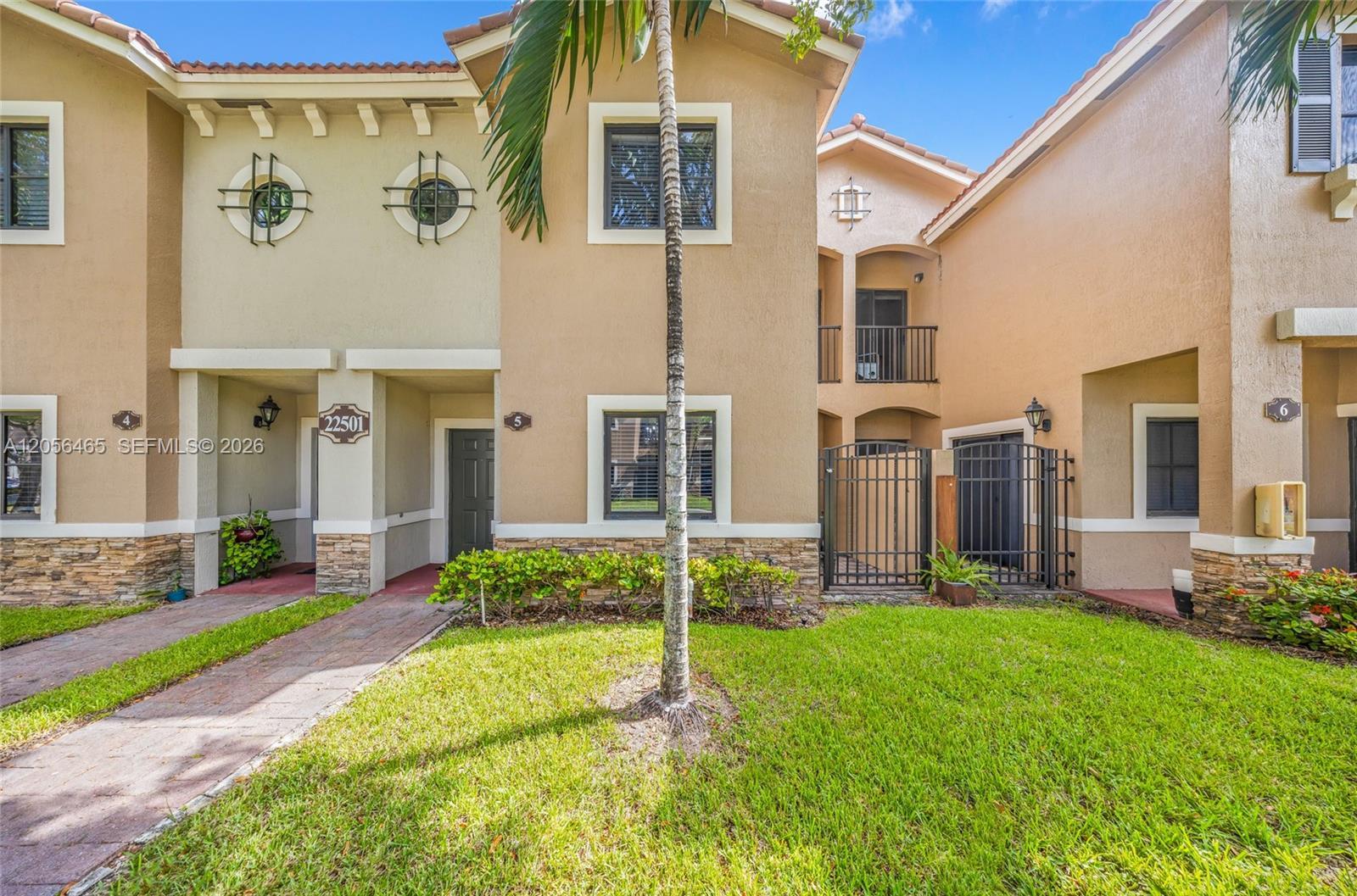 22501 SW 88th Pl # 25, Cutler Bay FL 33190