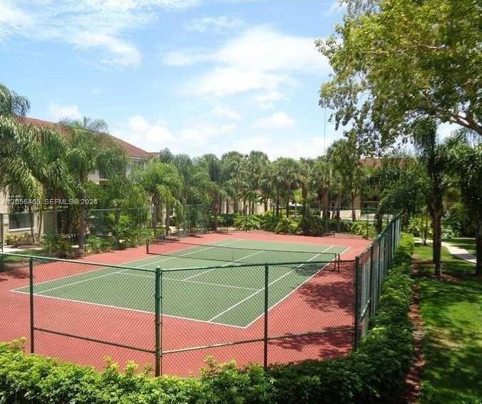 570 S Park Rd # 6, Hollywood FL 33021 photo 4