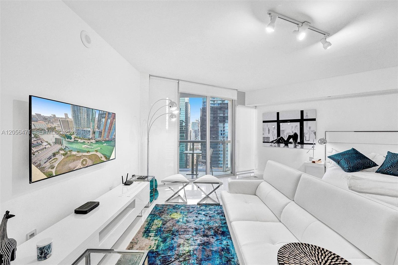475 Brickell Ave # 2708, Miami FL 33131 photo 4