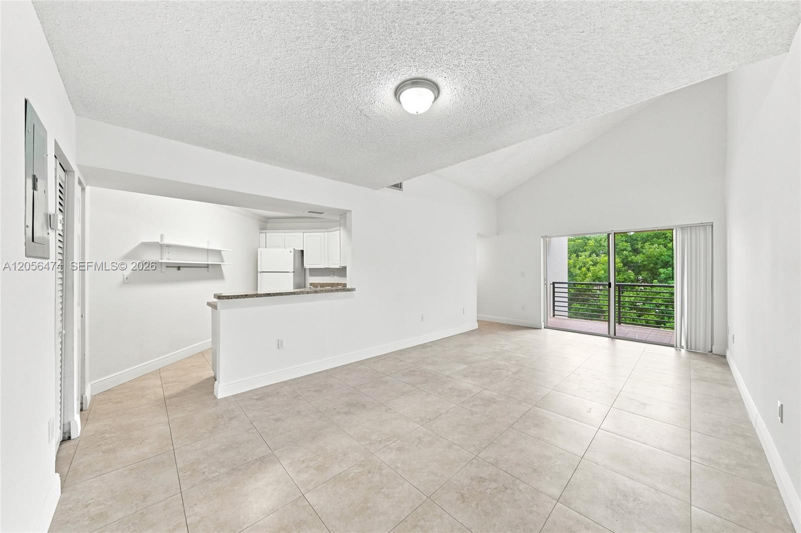 9735 Fontainebleau Blvd # G310, Miami FL 33172