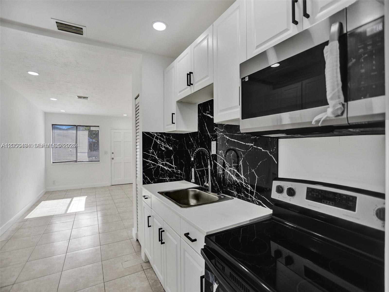 708 N 20th # 2, Hollywood FL 33020 photo 5