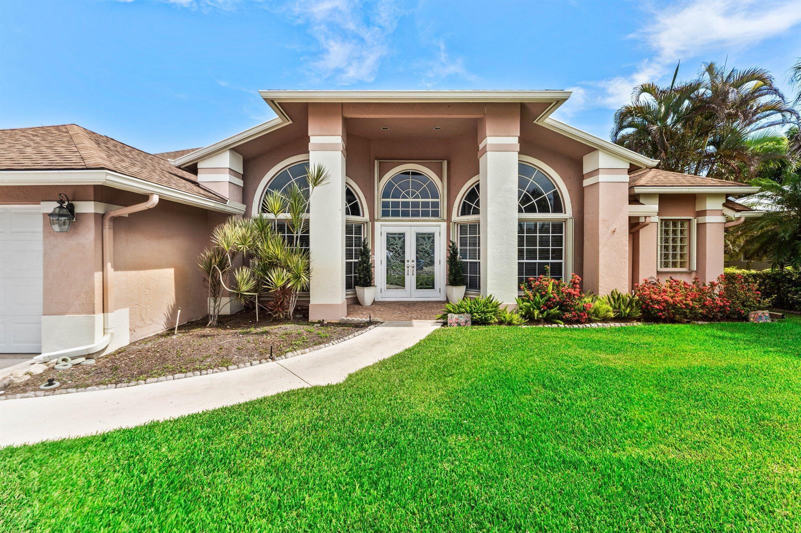 157 MONTEREY Way, Royal Palm Beach FL 33411 photo 4