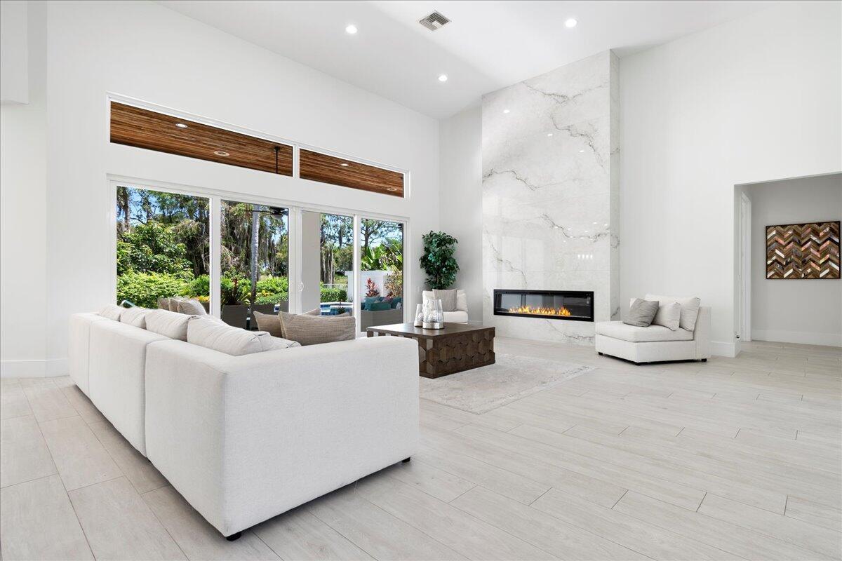 2313 Golf Brook Drive, Wellington FL 33414 photo 4
