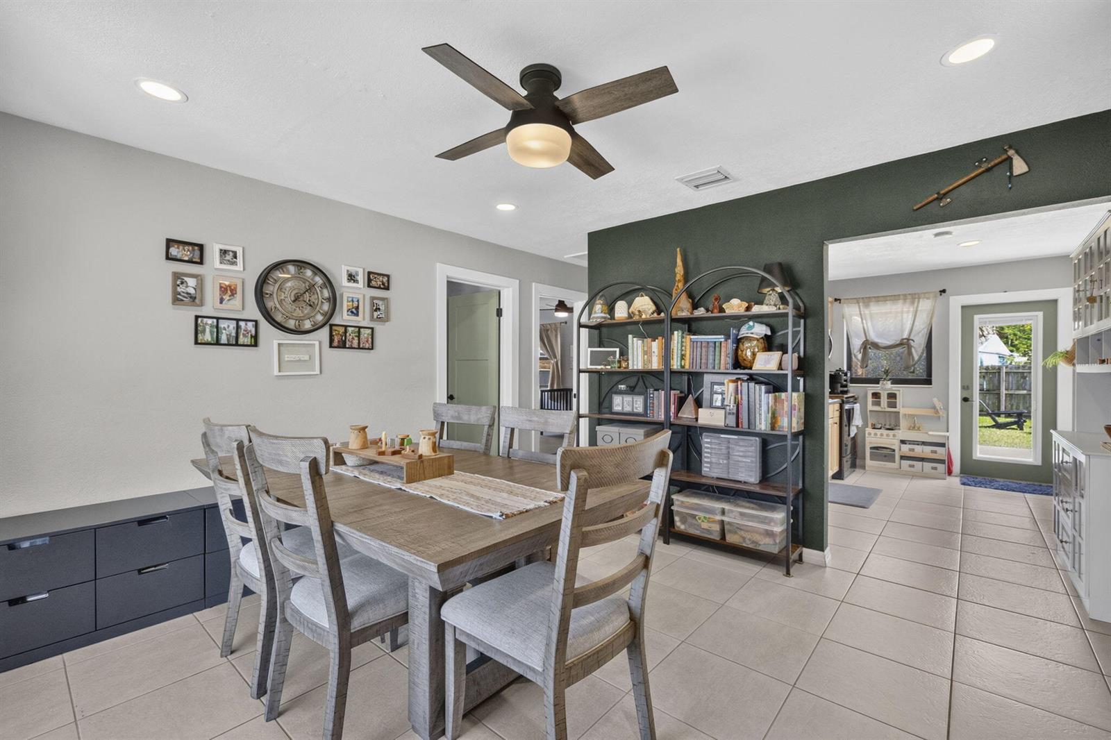 110 NW 56th Street, Oakland Park FL 33309 photo 2
