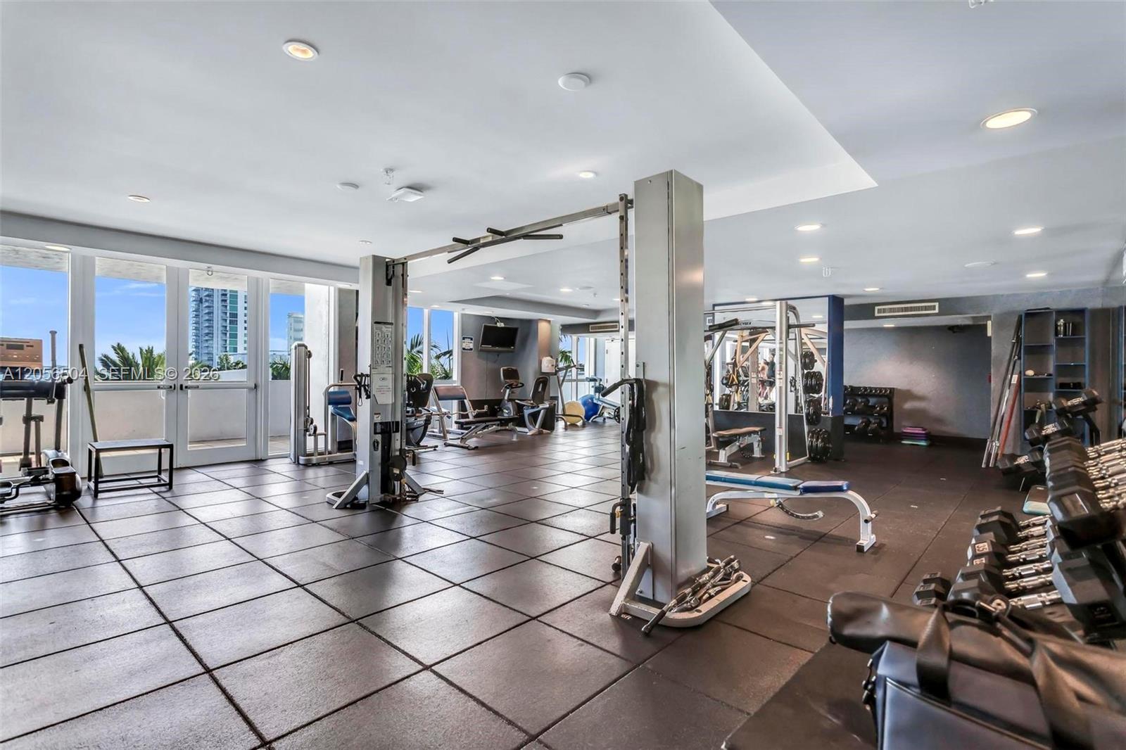 7900 Harbor Island Dr, North Bay Village FL 33141 photo 2