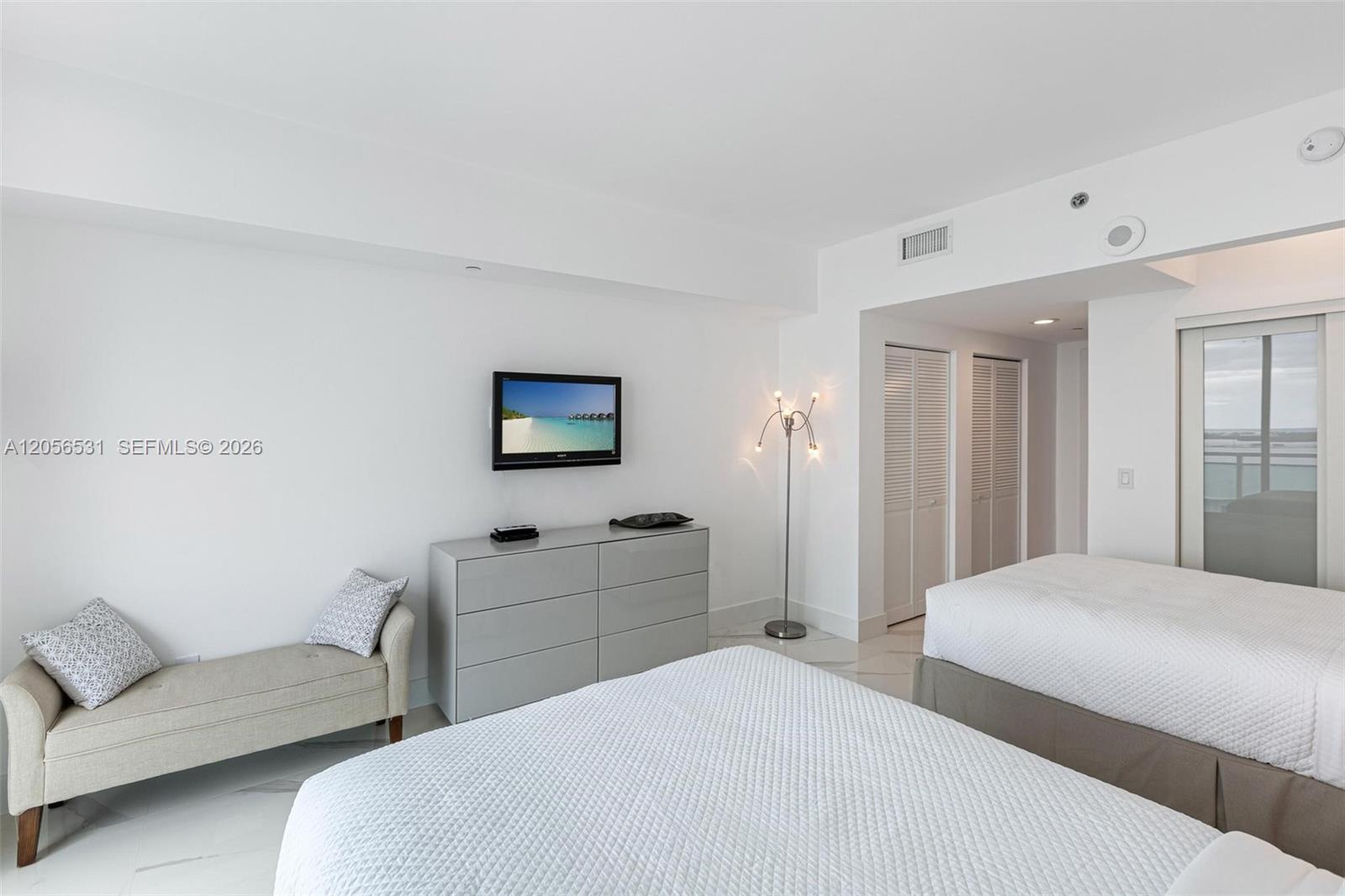 950 Brickell Bay Dr # 2210, Miami FL 33131 photo 5