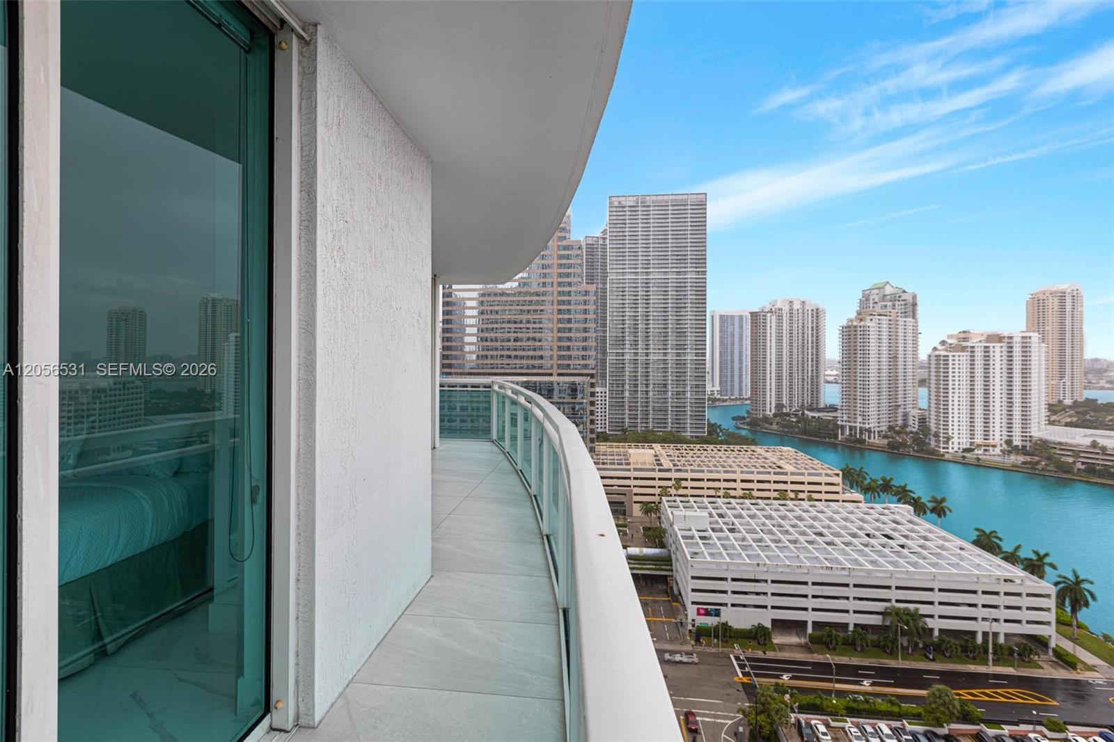 950 Brickell Bay Dr # 2210, Miami FL 33131 photo 4