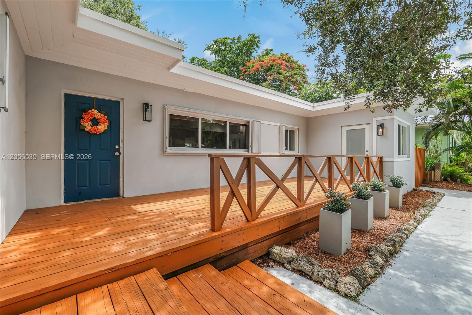 1012 NE 116th St, Biscayne Park FL 33161 photo 3