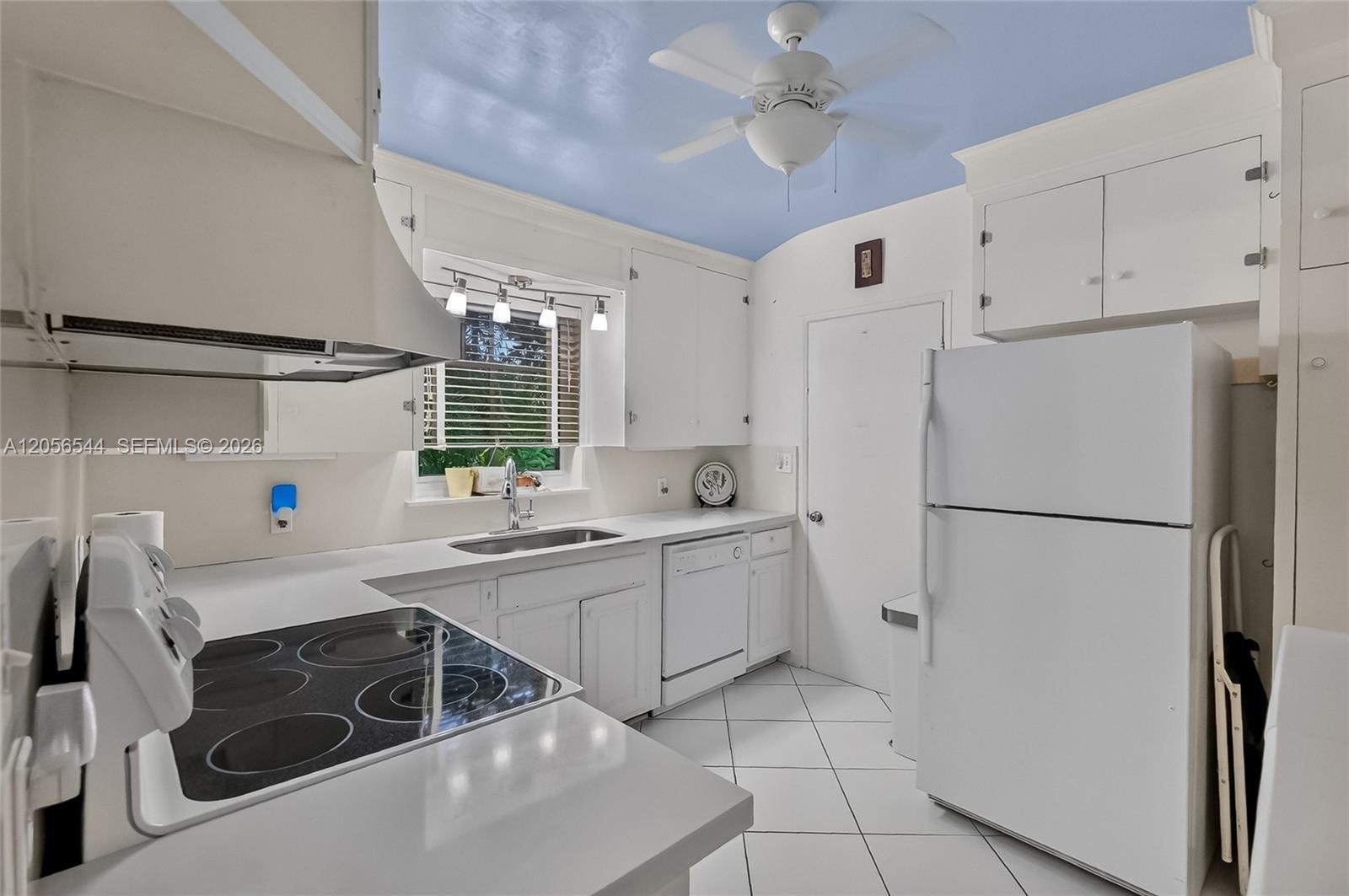 9805 NE 4th Ave Rd, Miami Shores FL 33138 photo 5