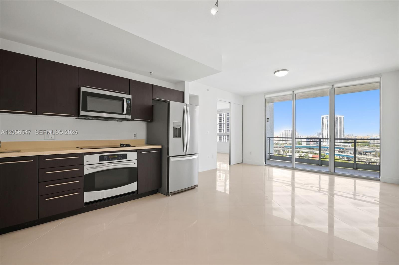 90 SW 3rd St # 1608, Miami FL 33130 photo 4