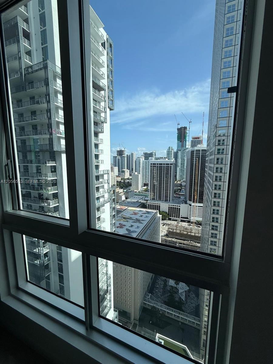 300 S Biscayne Blvd # 3301, Miami FL 33131 photo 3