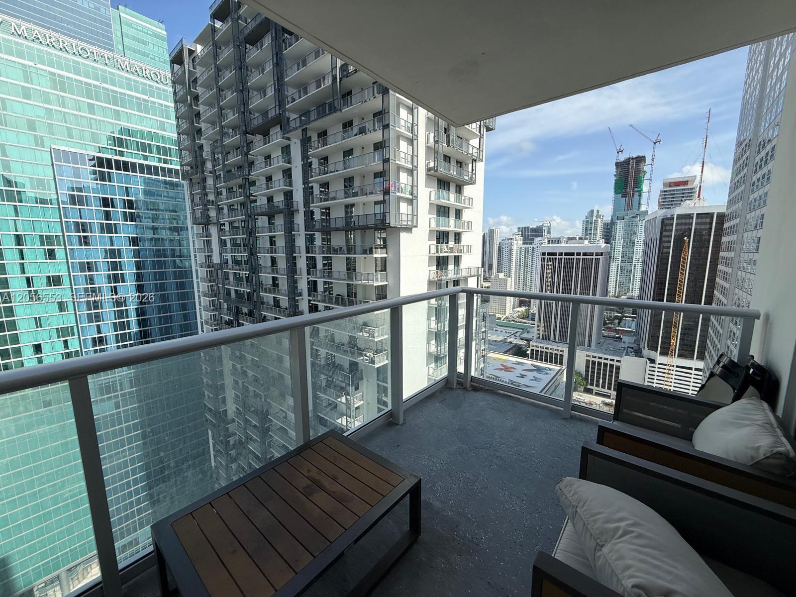 300 S Biscayne Blvd # 3301, Miami FL 33131