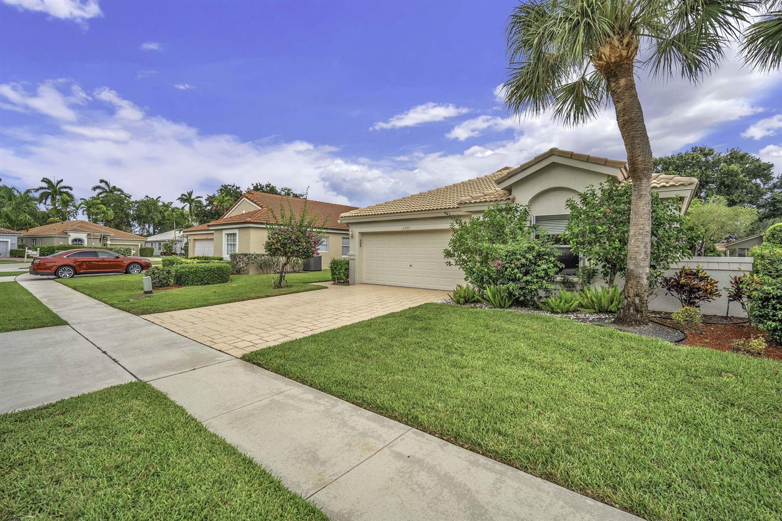 5707 Swaying Palm Lane, Boynton Beach FL 33437 photo 3