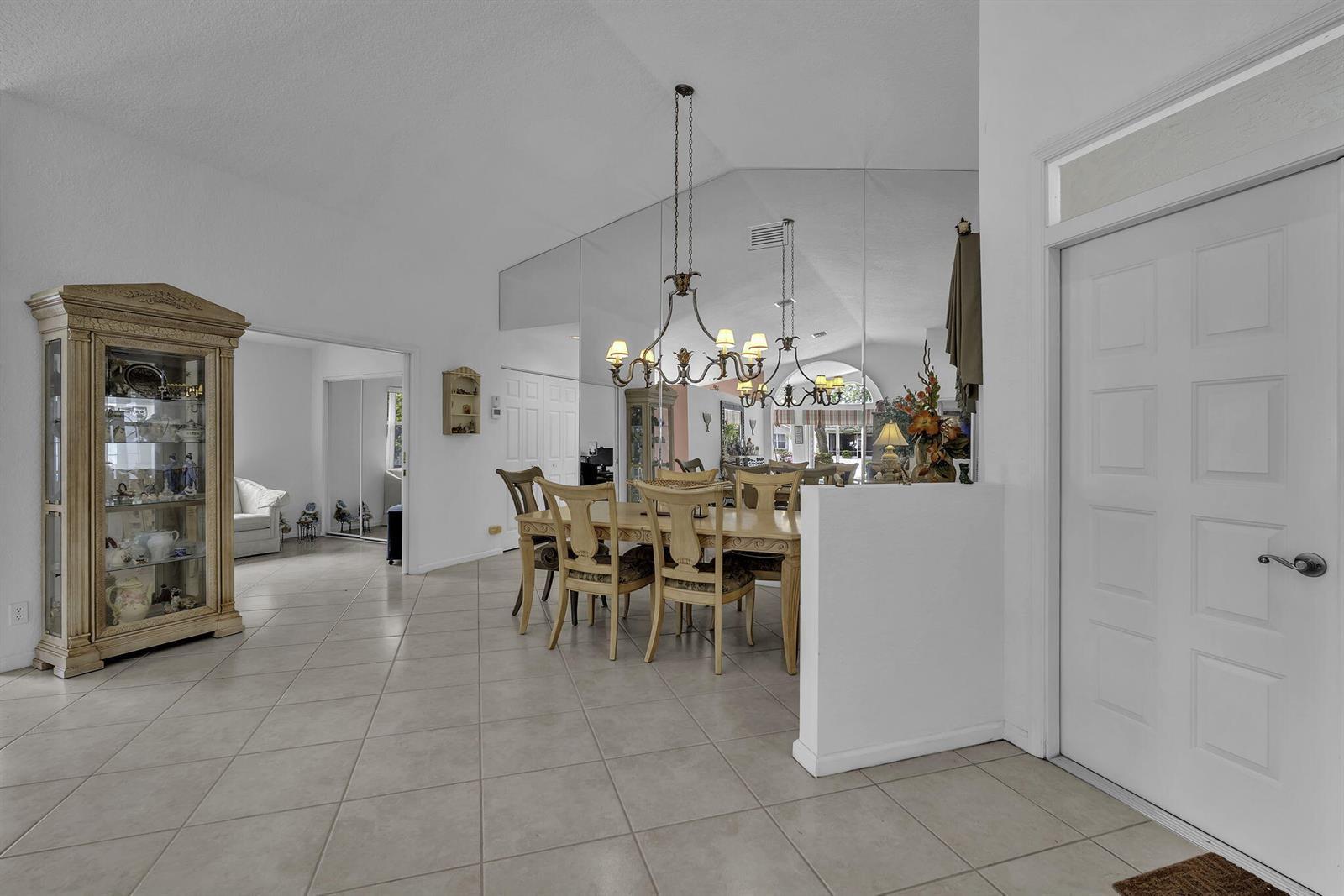 5707 Swaying Palm Lane, Boynton Beach FL 33437 photo 4