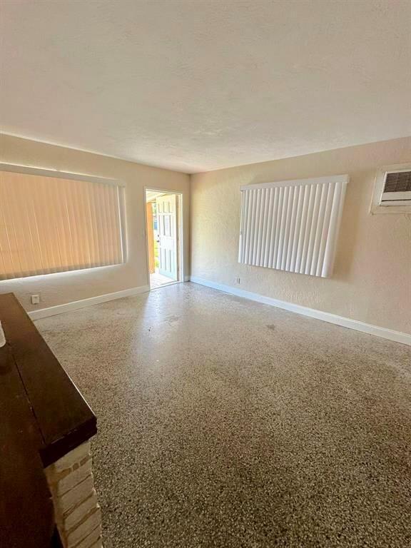 2531 Pierce Street, Hollywood FL 33020 photo 2