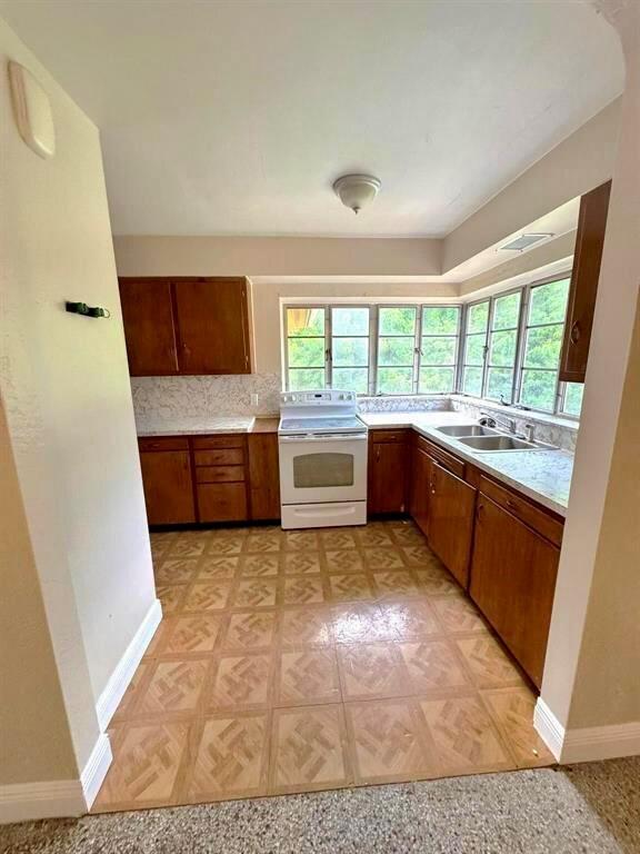 2531 Pierce Street, Hollywood FL 33020 photo 4