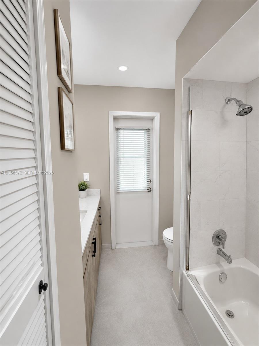 9840 NW 25th Ct, Coral Springs FL 33065 photo 5