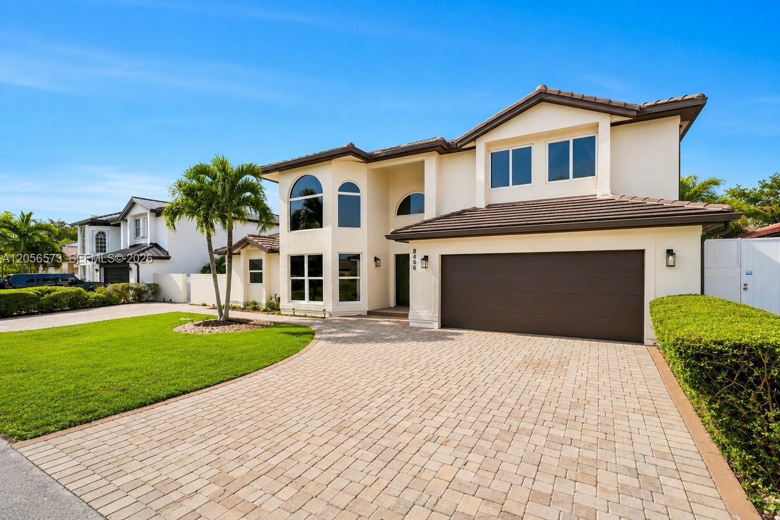 8406 NW 201st St, Hialeah FL 33015 photo 2