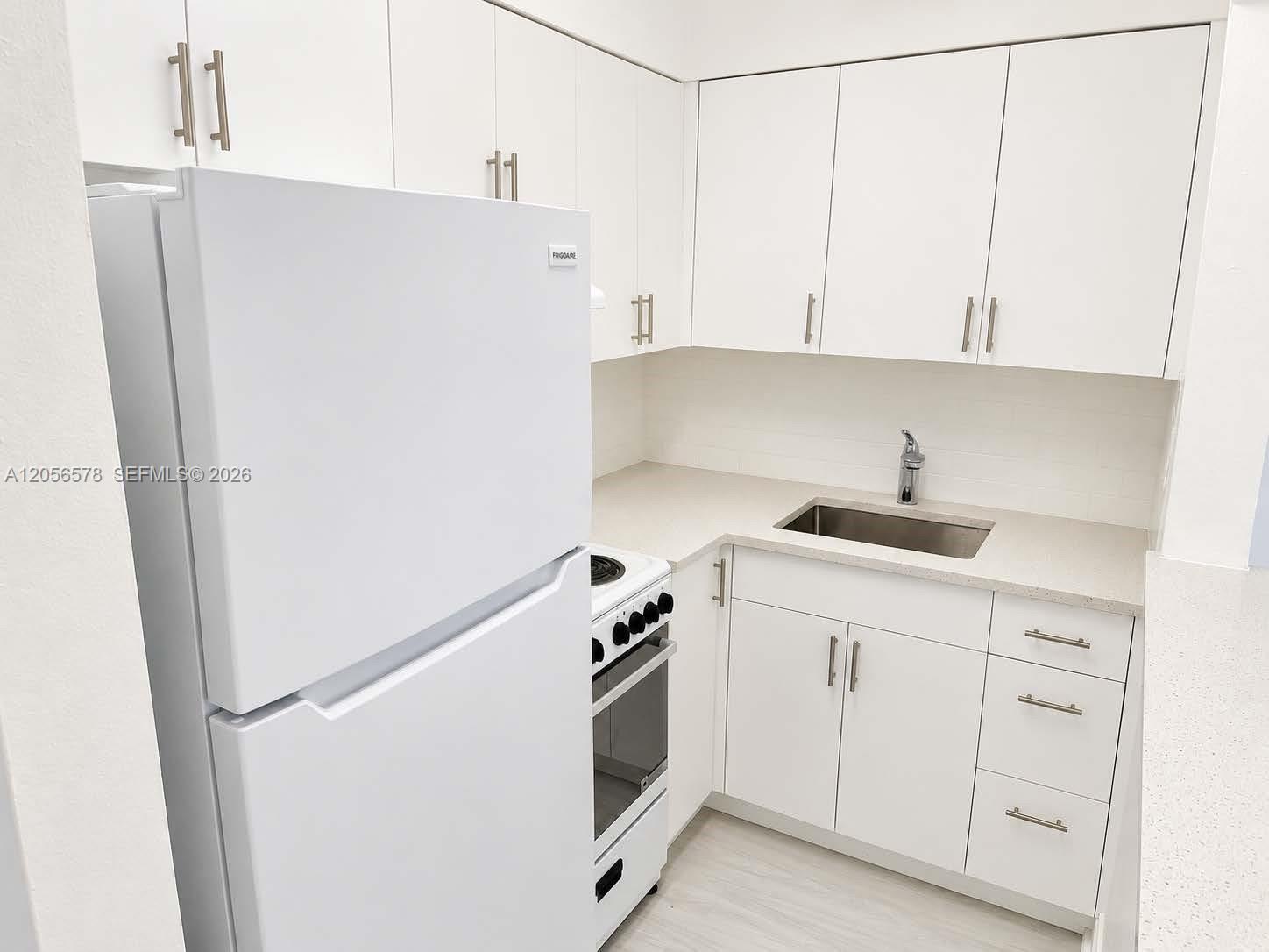 749 SE 15th St # 7, Fort Lauderdale FL 33316 photo 3