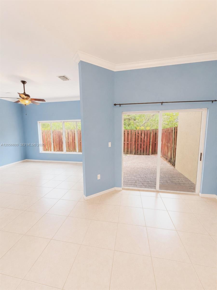 1690 SE 24th Ct, Homestead FL 33035 photo 3