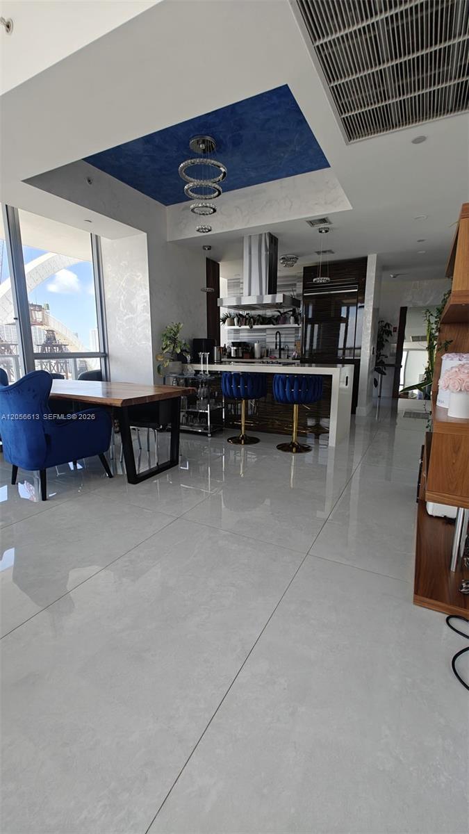 1100 Biscayne Blvd # 2106, Miami FL 33132 photo 2