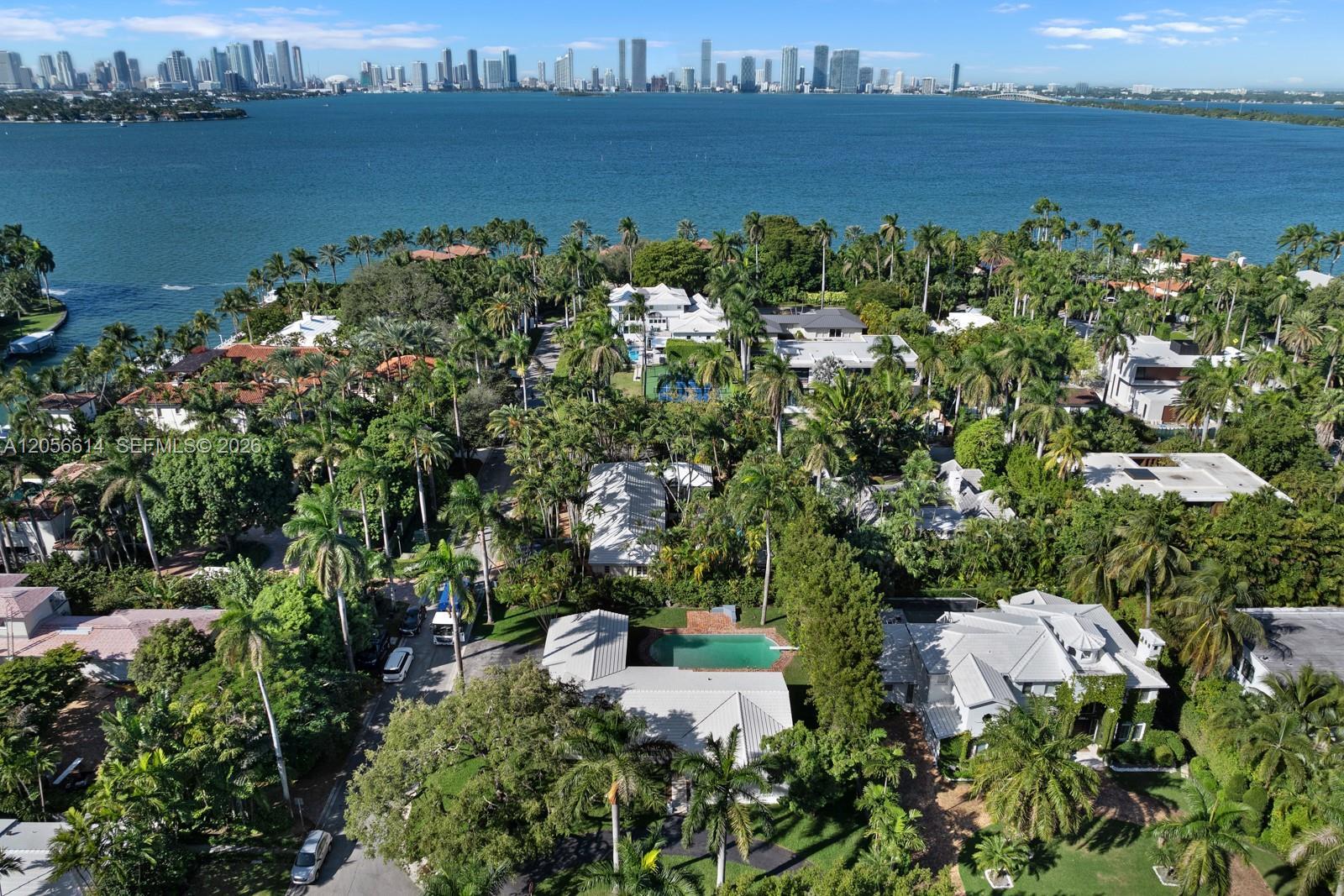 2500 Sunset Dr, Miami Beach FL 33140 photo 2