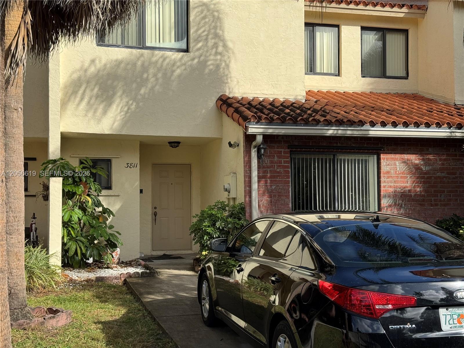 3811 Simms St # 3811, Hollywood FL 33021 photo 2