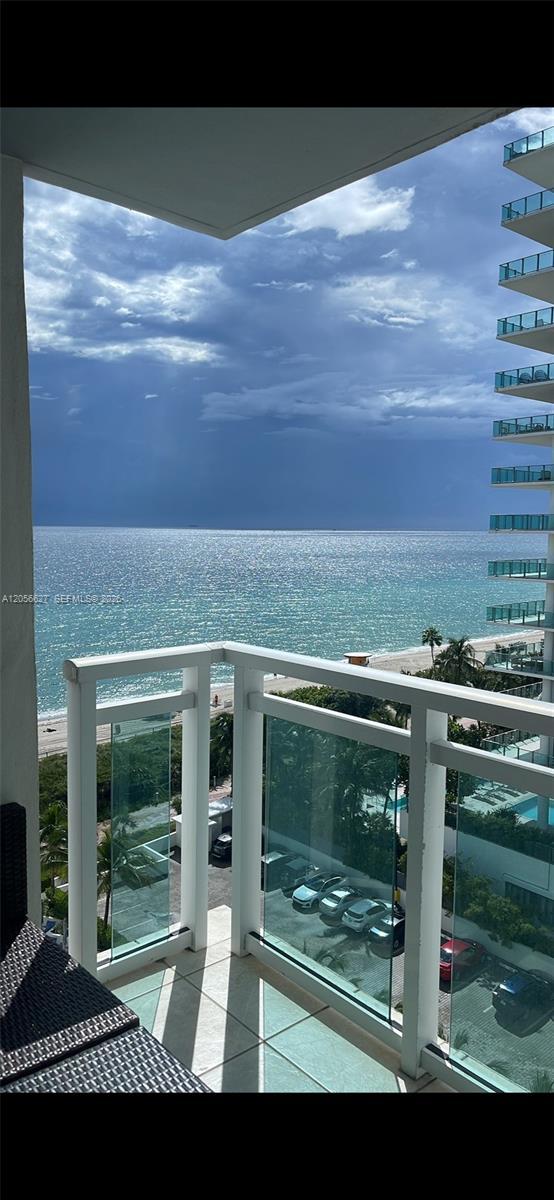 6917 Collins Ave # 1207, Miami Beach FL 33141