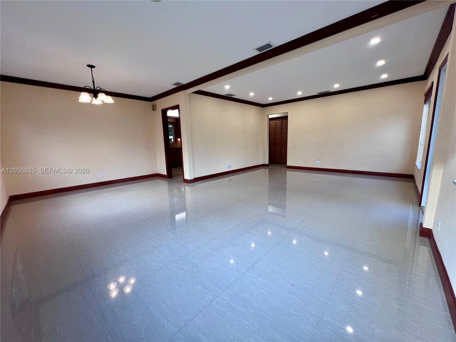 6225 SW 26th St, Miami FL 33155 photo 4