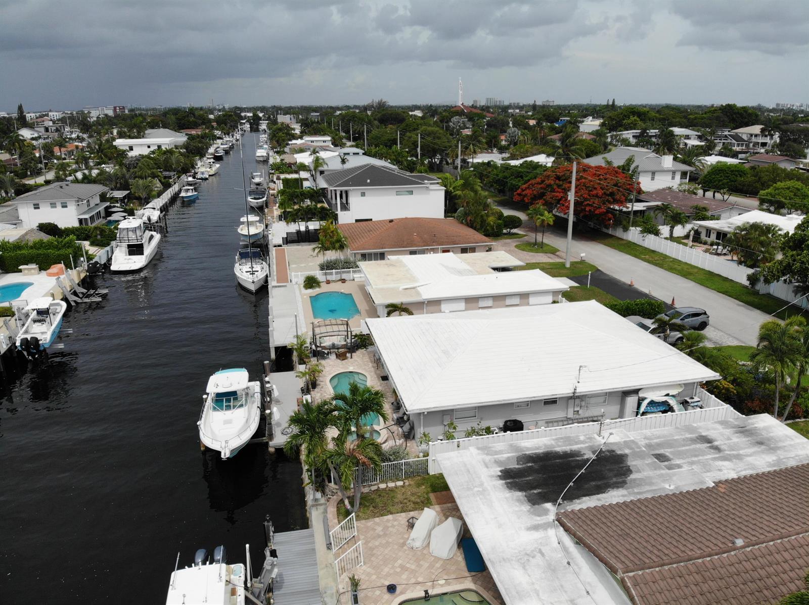 2712 SE 13TH Court, Pompano Beach FL 33062 photo 2