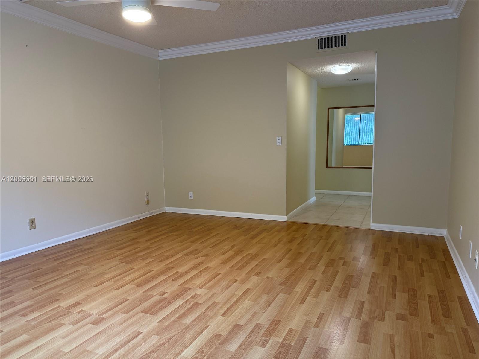 435 Lakeview Dr # 201, Weston FL 33326 photo 5