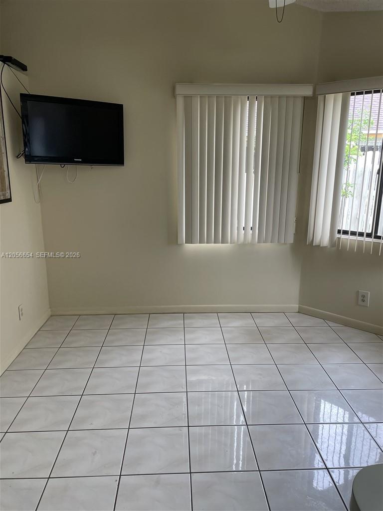 308 Bishop Rd, North Lauderdale FL 33068 photo 2