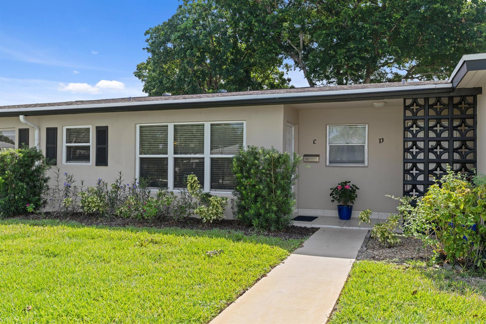 947 Circle Drive # C, Delray Beach FL 33445