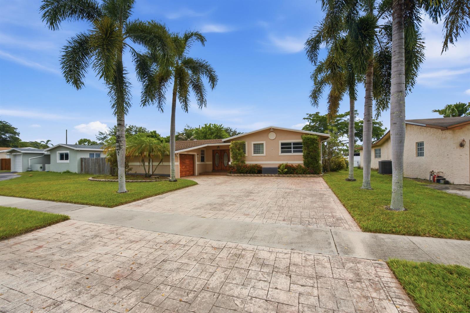 4930 SW 90TH Way, Cooper City FL 33328 photo 5