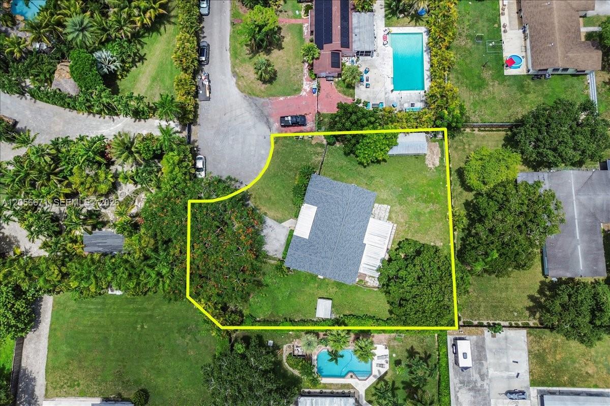 27305 SW 162nd Ct, Homestead FL 33031 photo 2