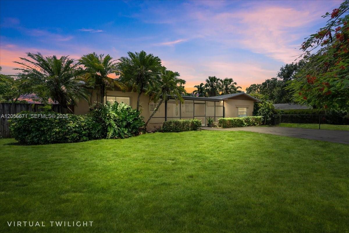 27305 SW 162nd Ct, Homestead FL 33031