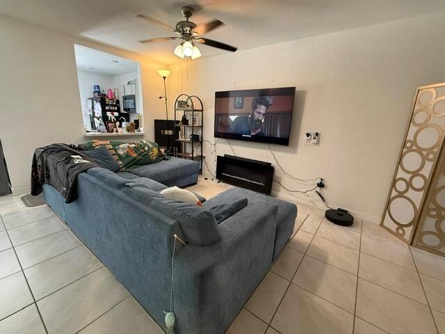 561 NE 5th Way, Florida City FL 33034 photo 5