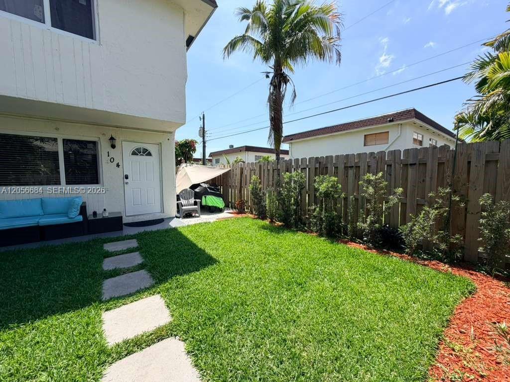 1500 NE 151st St # 104, Miami FL 33162 photo 3