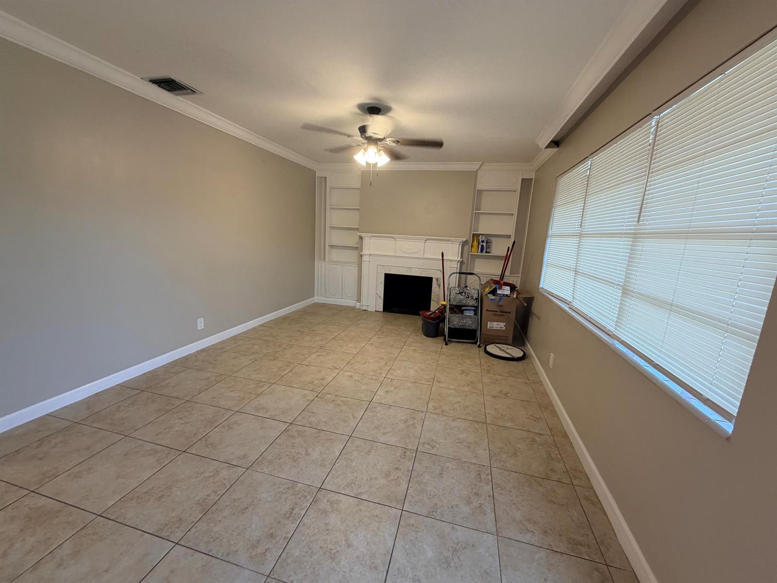121 N 12TH Street, Lantana FL 33462 photo 3