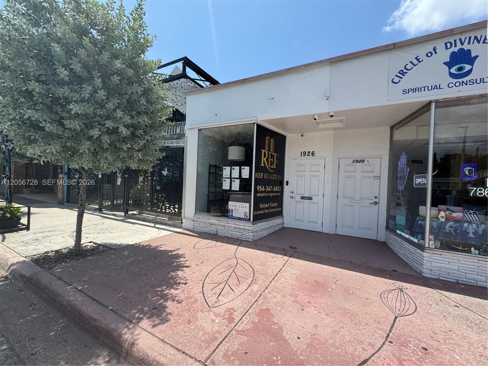 1926 Tyler St, Hollywood FL 33020