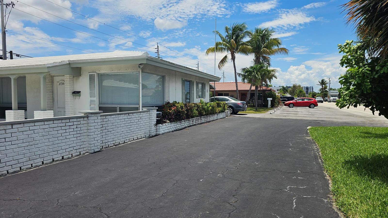 2734 NE 32nd Street # 1, Fort Lauderdale FL 33306 photo 3