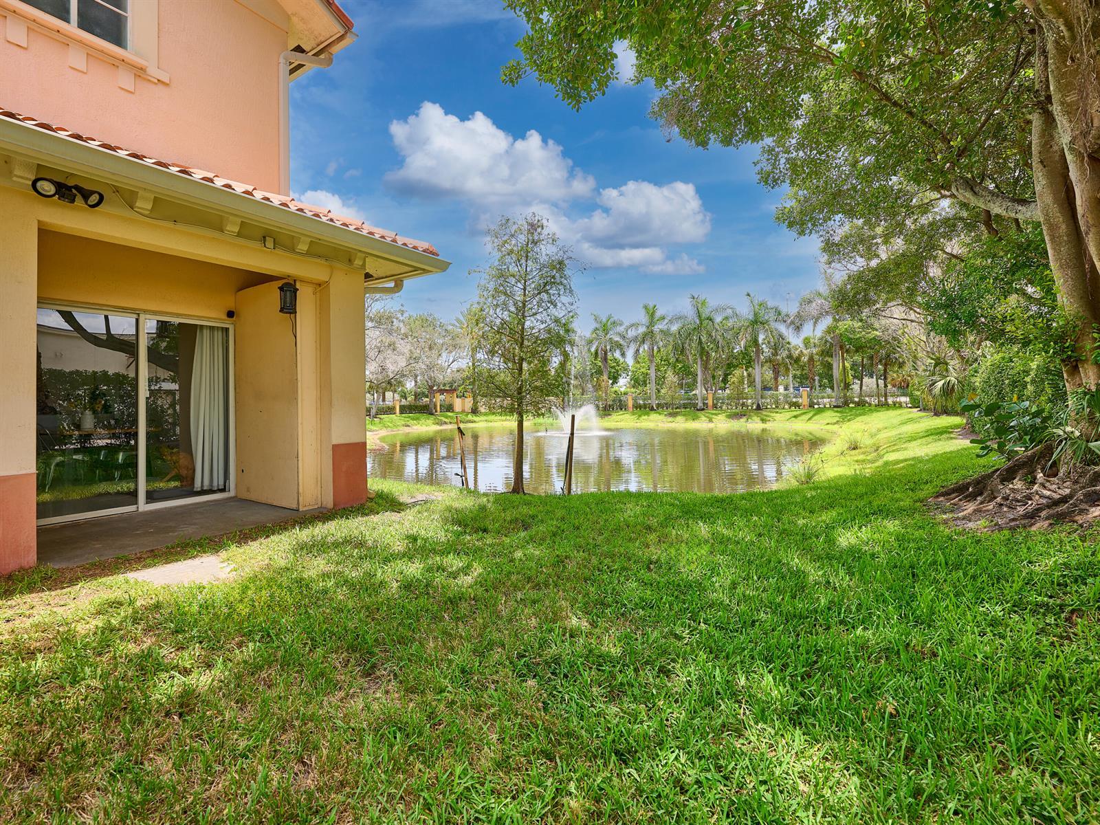 101 S SANTA CATALINA Circle # 101, North Lauderdale FL 33068 photo 3