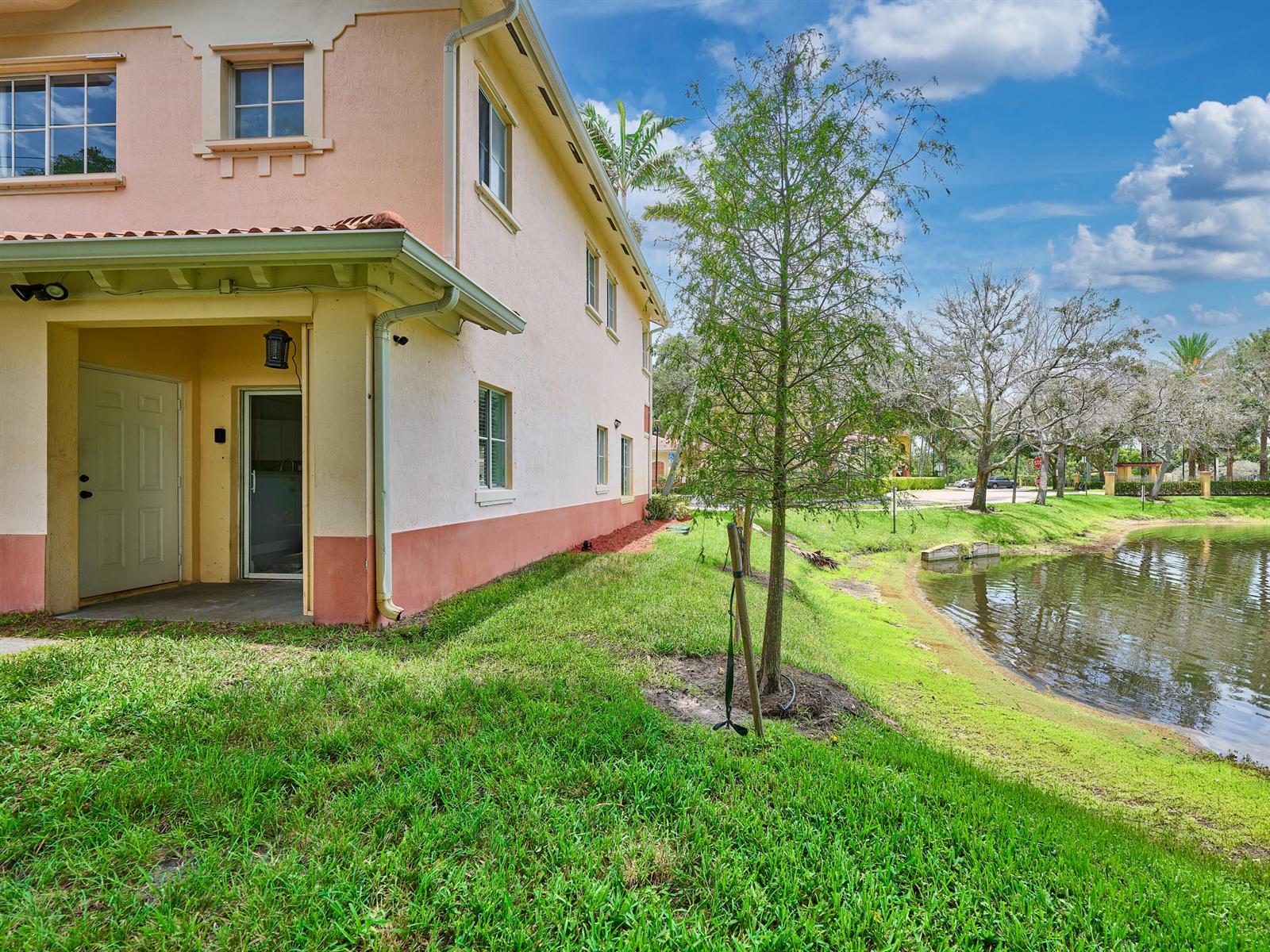 101 S SANTA CATALINA Circle # 101, North Lauderdale FL 33068 photo 4