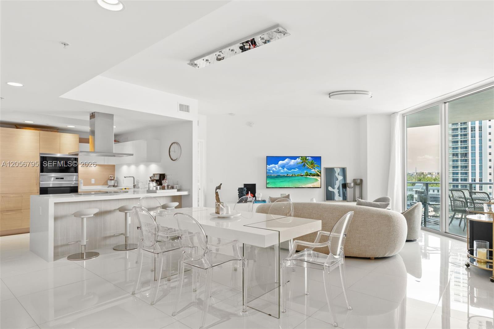 17111 Biscayne Blvd # 603, North Miami Beach FL 33160 photo 3