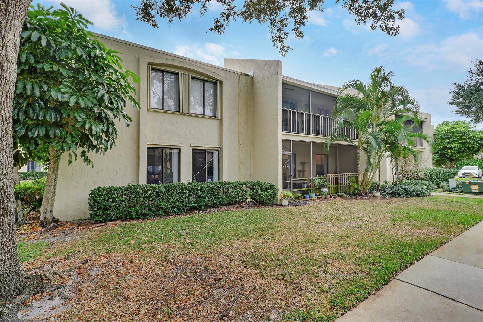 150 PINEVIEW Road # C4, Jupiter FL 33469