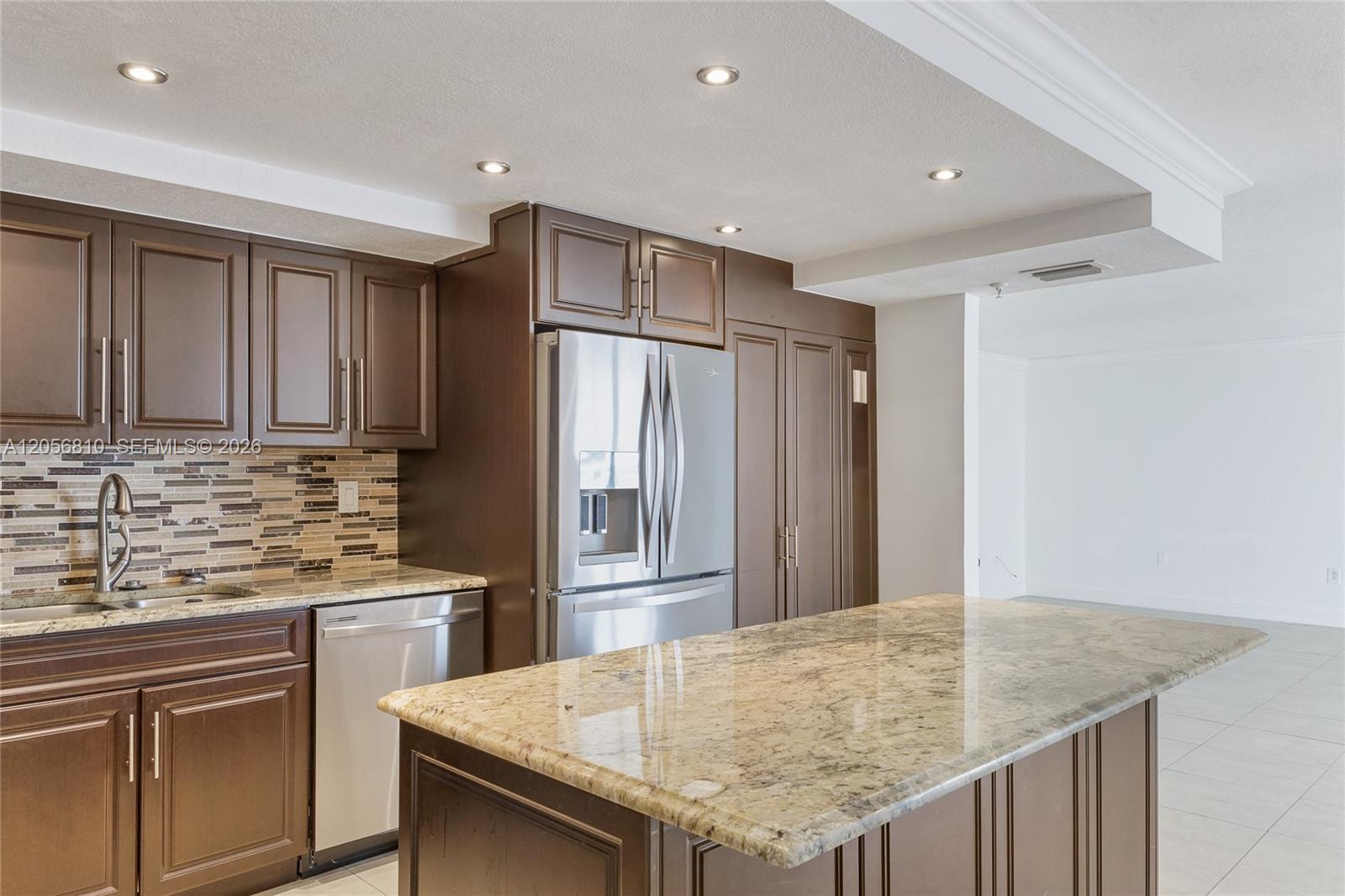 6061 Collins Ave # 15D, Miami Beach FL 33140 photo 2