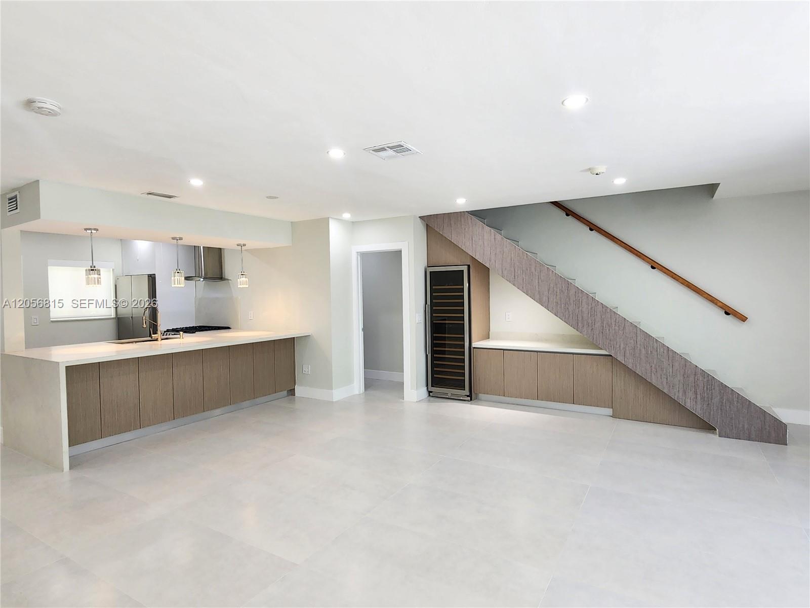 7342 Gary Ave, Miami Beach FL 33141 photo 2